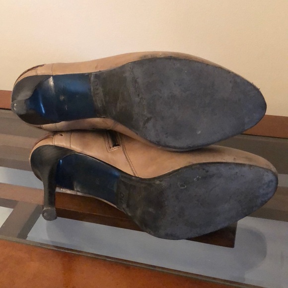 Tan Leather Heeled Boots - Picture 5 of 5